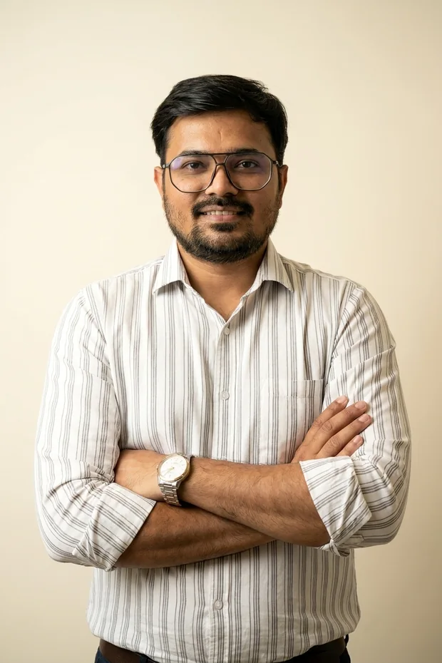 Dr. Smit Upadhyay, orthopaedic surgeon at Vishwas Orthopaedic Hospital, Bharuch